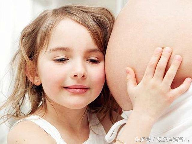 二胎妈妈怎么带好两个孩子