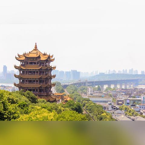杭州和南京旅游人数哪里多？