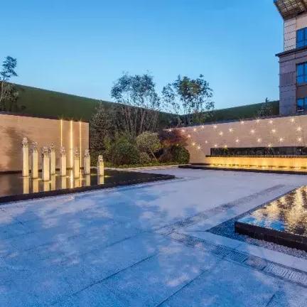 东方雅园1号楼是住宅吗？