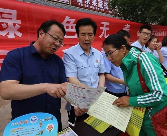 西吉县法院深入乡镇开展禁毒宣传活动