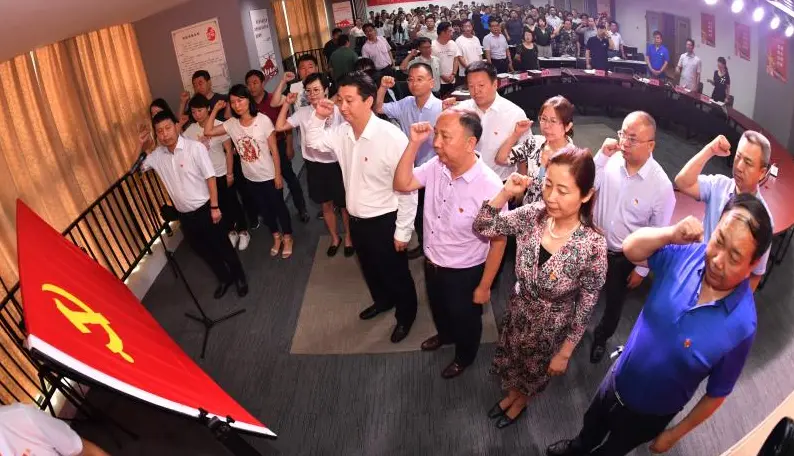 你们开塔吊都做什么副业 明星夫妻都做什么副业