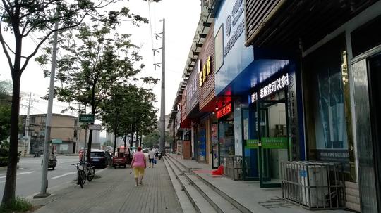 高租金下的“难做生意”如何挽救实体经济的门面？