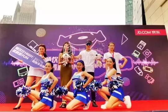联网平台游戏快闪案例盘点，线上获客贵，“尝鲜”线下引流
