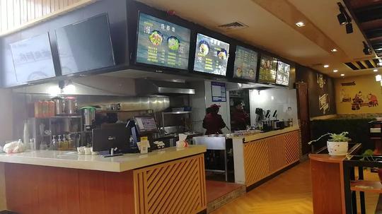 60后创业老炮成立“餐饮孵化器”，3年扶持2000名餐饮门外汉