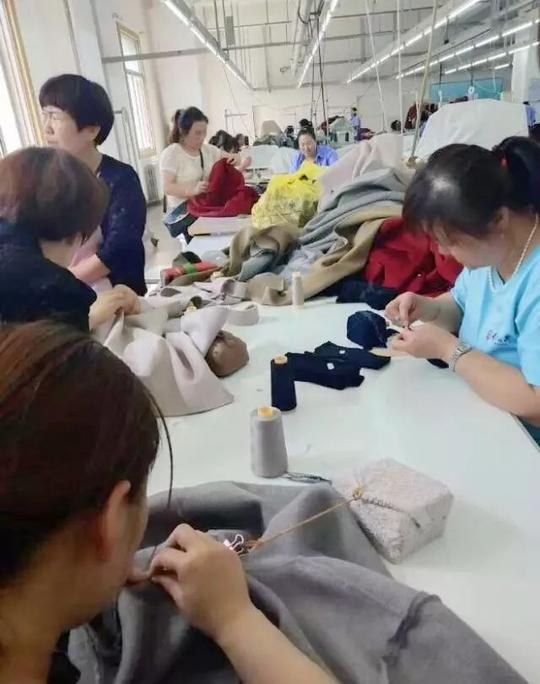 康巴什“巾帼创业示范园”牵手鄂尔多斯羊绒集团，助力妇女创业就业！