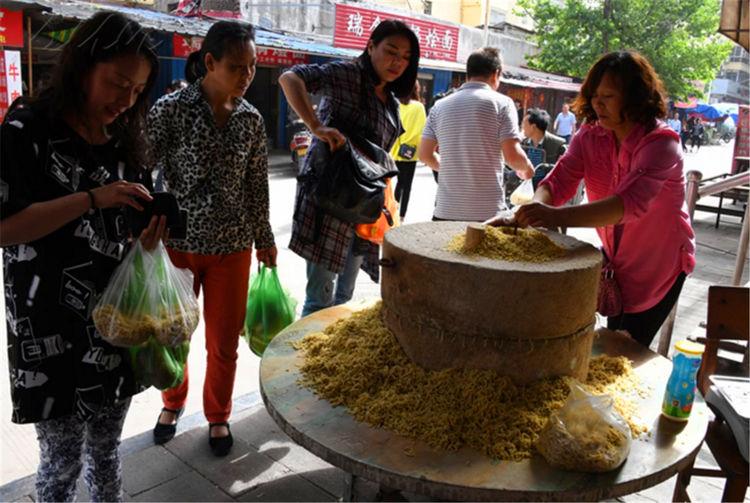 吕梁临县有什么美食（没想到和珅往赈灾粮里掺沙子）