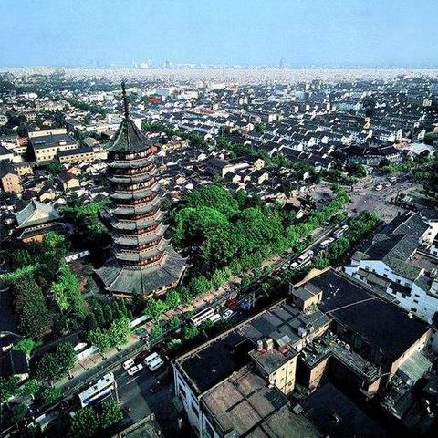 厦门市跟合肥市哪个大