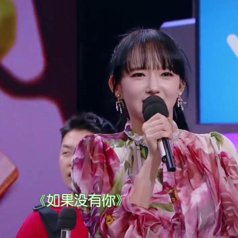 染头发黑人足球运动员的长尾关键词有哪些