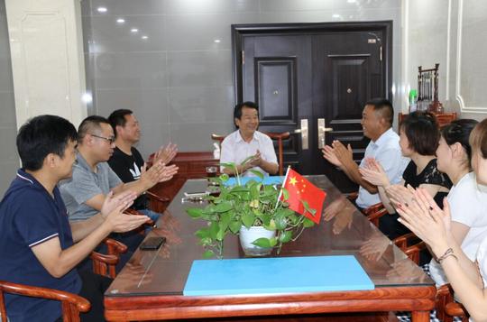 濮阳人马同峰经过20年创业，把彤阳数码做成摄影器材行业翘楚