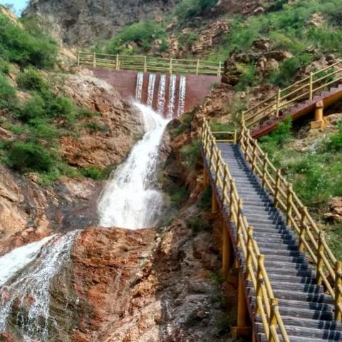 河南话净喷了什么意思