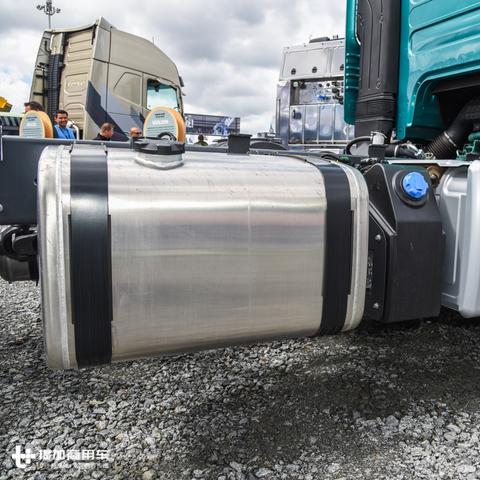 沃尔沃120挖掘机要不要加尿素？