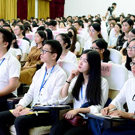 东莞市教师哪里工资高