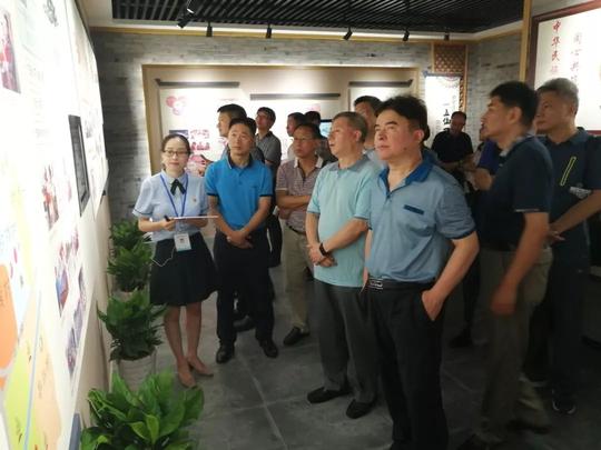 今天，北仑谢墅社区、淮河小学、学苑社区迎来一批重要客人！