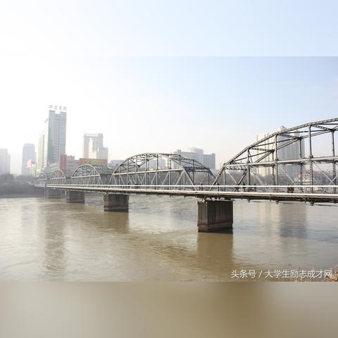 兰州灯光秀黄鹤楼的相关长尾关键词有哪些