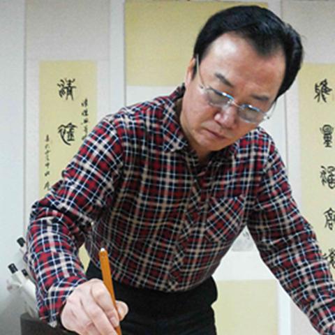杭州市和上海市哪个大