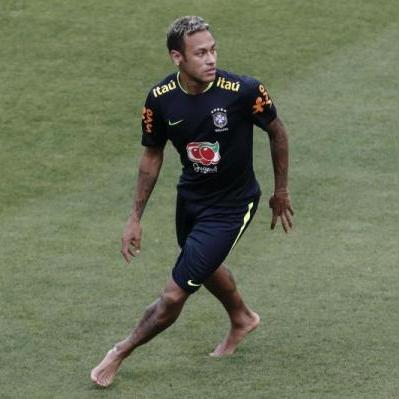 怎么给孩子选足球