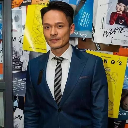 tvb主持宣布求婚成功成准人夫放弃高薪职业化身“礼仪先生”