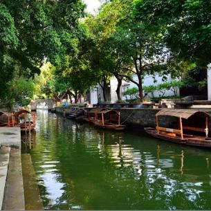 广州s81大货车限行时间白天能走环城高速吗？