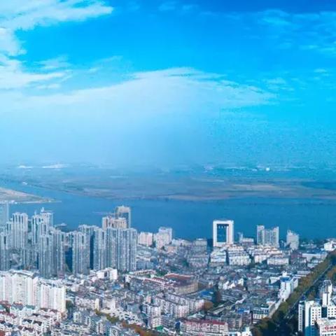 广州东塔酒店叫什么名字？