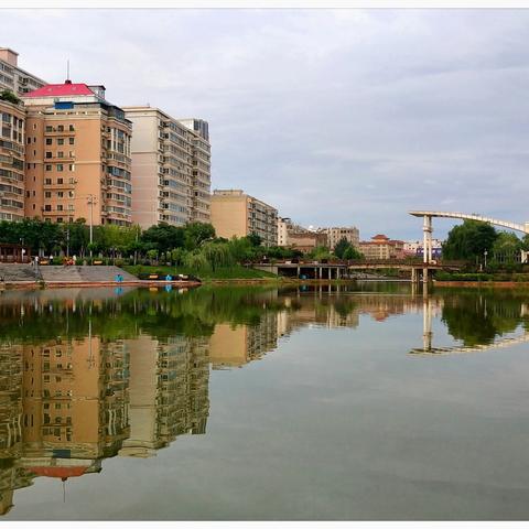 兰州暴雨打架的相关长尾关键词有哪些