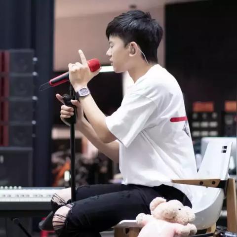 建筑行业改行做什么好的长尾关键词是什么