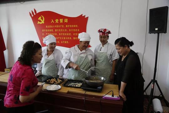 技能培训帮助残疾人创业就业