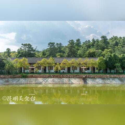 昆明市呈贡区山庄美食的长尾关键词有什么