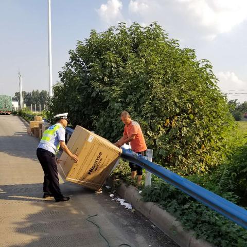哈尔滨哪里有批发邮政纸箱的呢？