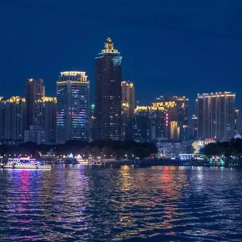 哈尔滨夜景安静图片相关长尾关键词有哪些