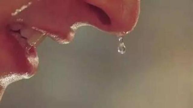 宝宝夏天爱出汗是什么原因