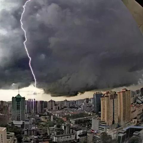 南宁风雨的相关长尾关键词有哪些