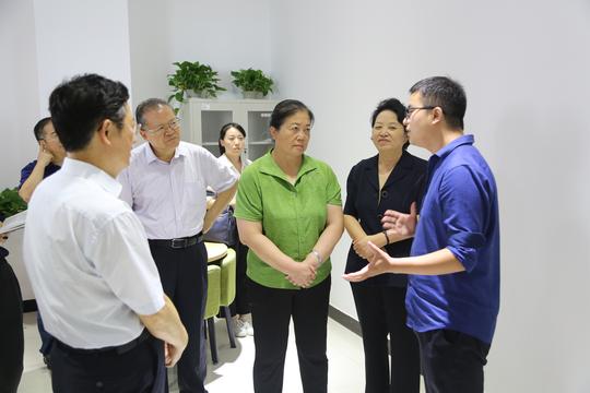 省政协副主席周春艳莅临我校专题调研大学生就业创业工作