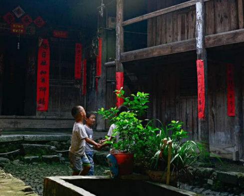 宝宝起名姓吴怎么起(想取个好听又不俗的名字)