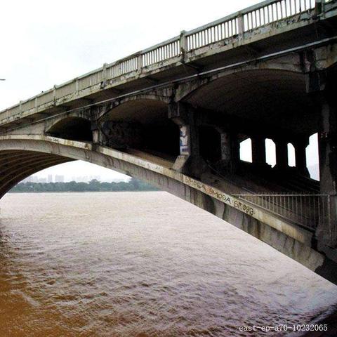 厦门大桥违章的相关长尾关键词有哪些