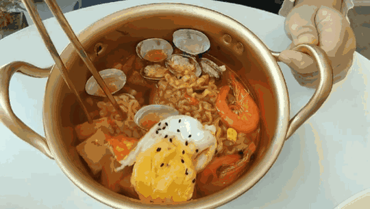 火遍抖音的“泡面小食堂”重庆也有了，人均30吃得我想念隔壁小面