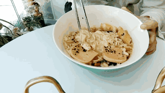 火遍抖音的“泡面小食堂”来重庆了，人均30多吃得我想念隔壁小面