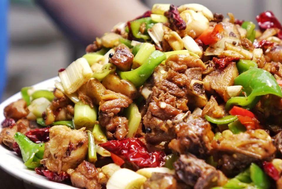 天天都有什么美食吃（有哪些食物吃完一次）