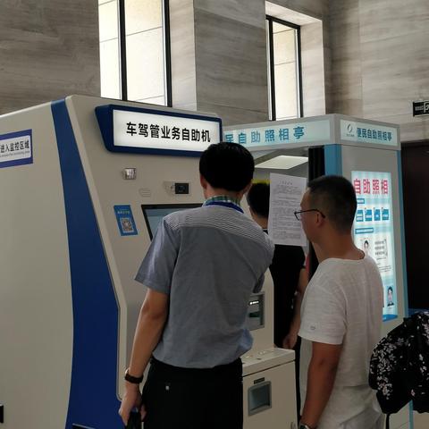 合肥邮政快递上班时间？