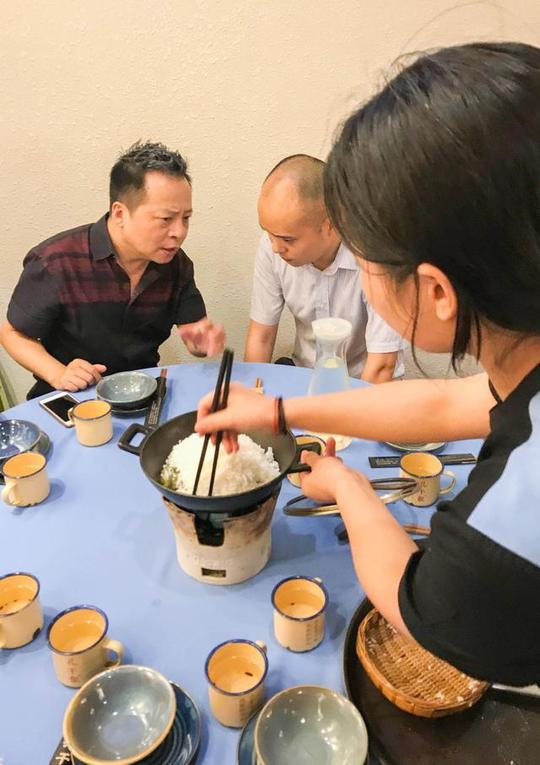 成都80后小伙“孔干饭”戳中吃货痛点生意好爆棚
