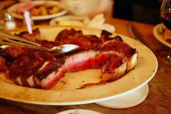  In-Depth Peter Luger Steakhouse Reviews: What Diners Are Saying About This Iconic Destination