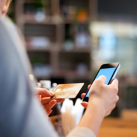 跨境支付选哪个股