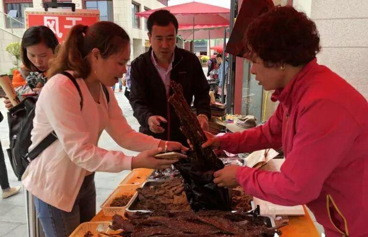 西宁有什么特色美食（西宁老街美食攻略）