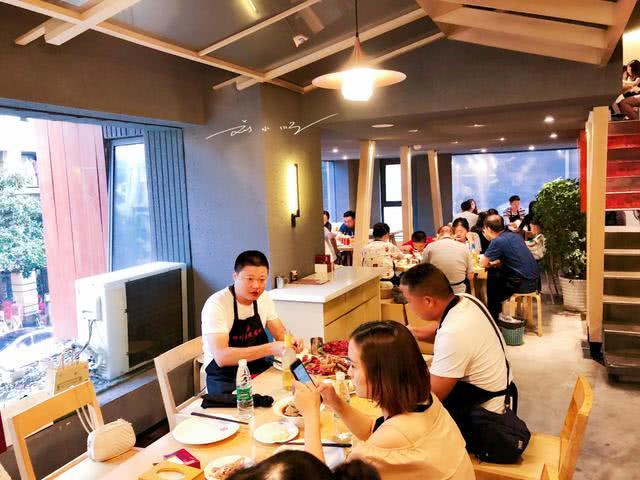 聚会都带什么美食（疫情期间都在家里吃什么美食可晒图）