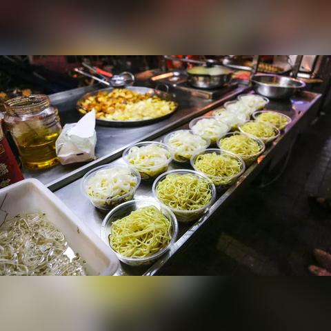 恋摊摊成都市井火锅菜单的长尾关键词有什么