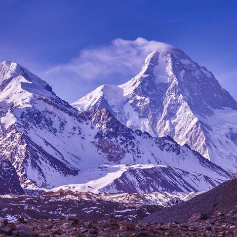 世界上比较高的山是珠穆朗玛峰还是乔戈里峰/世界比较高的山峰是珠穆朗玛峰对吗 世界上比较高的山是珠穆朗玛峰还是乔戈里峰/世界比较高的山峰是珠穆朗玛峰对吗