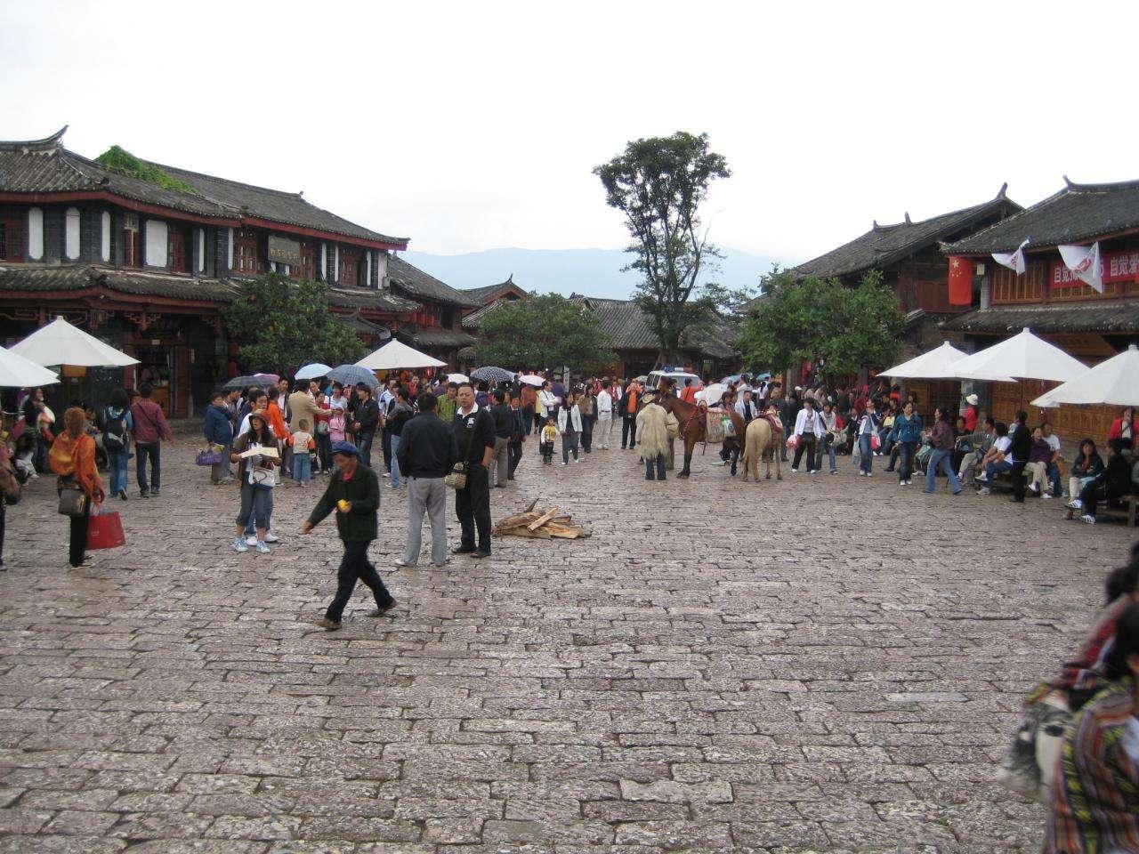 雨天生的宝宝怎么起名（程雨晴这个名字解释）