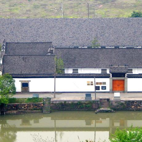 余杭区是西湖区吗？