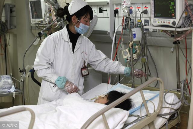 孩子吃凉拌木耳食物中毒是怎么回事