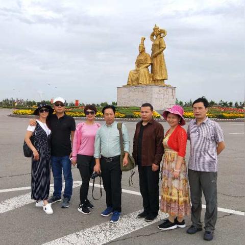 呼伦贝尔旅行穿什么衣服