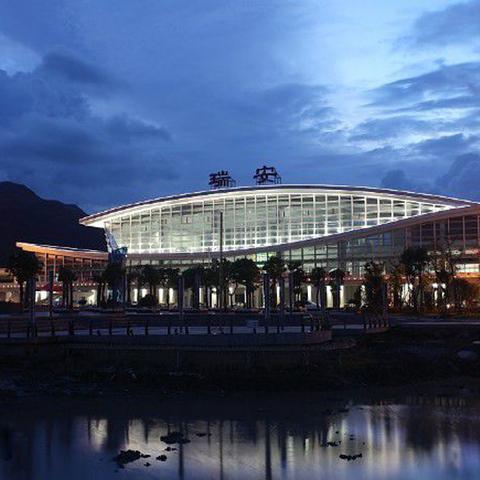 温州市的男装店在哪里啊